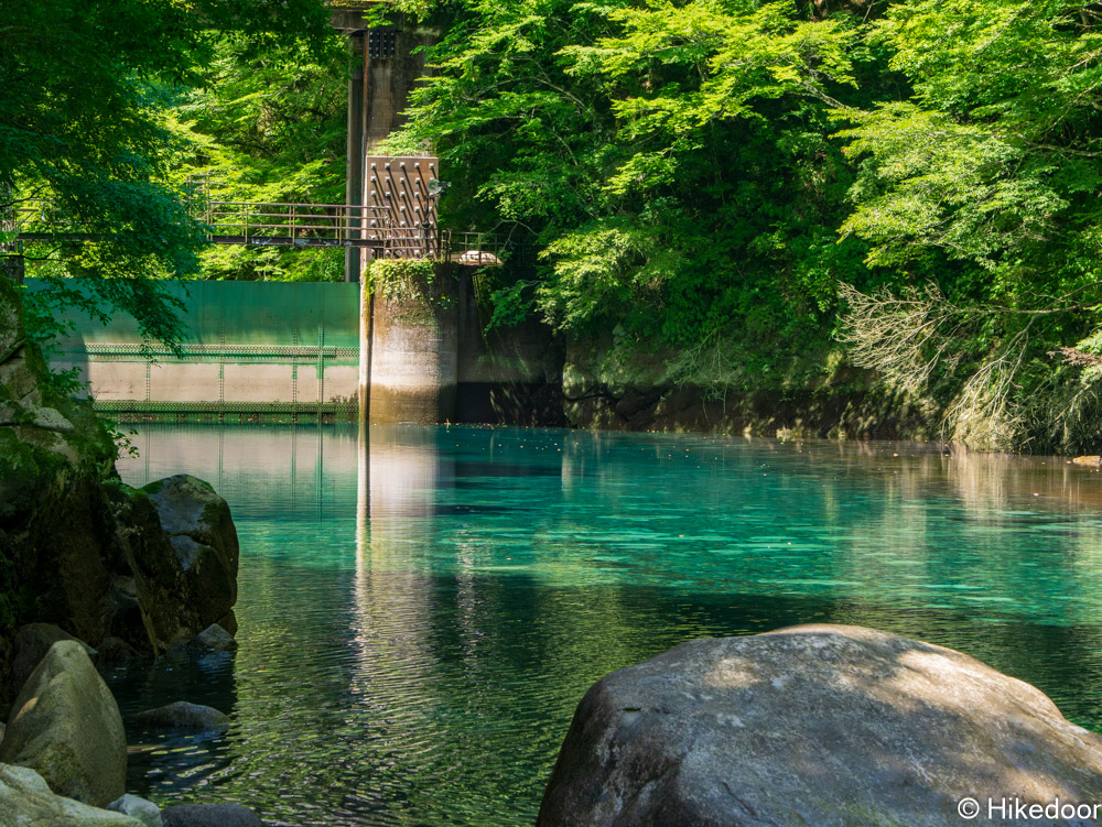 ユーシンブルー