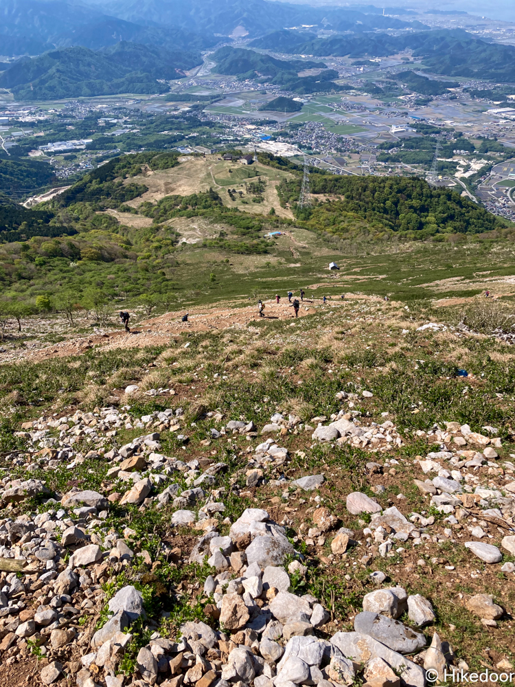 登ってきた方向
