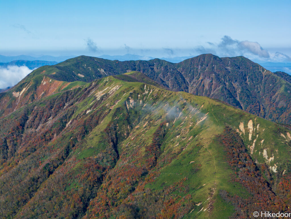 大倉山方面の稜線